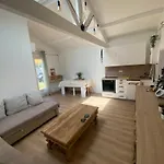 Maison Au Coeur De La Capte Апартаменты Йер